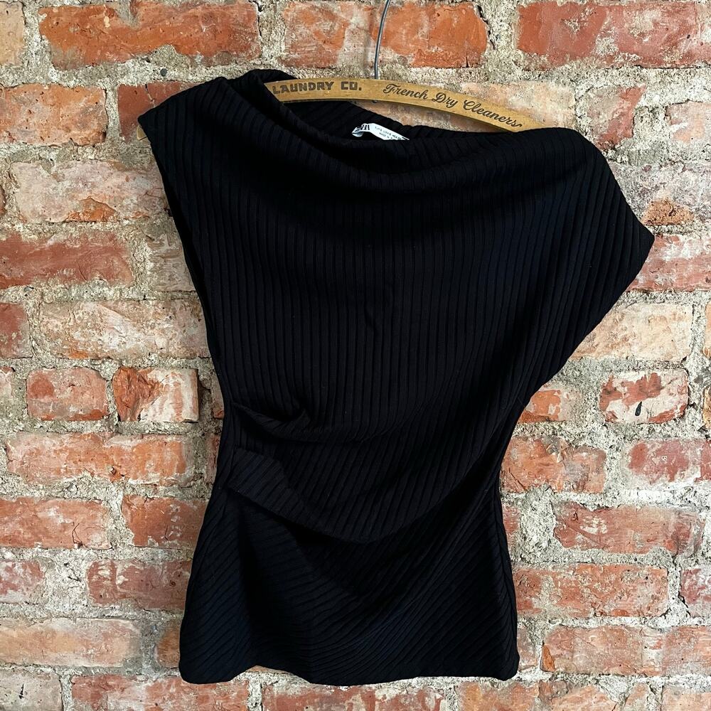 Zara Black One Shoulder Ribbed Knit Short Sleeve Top S